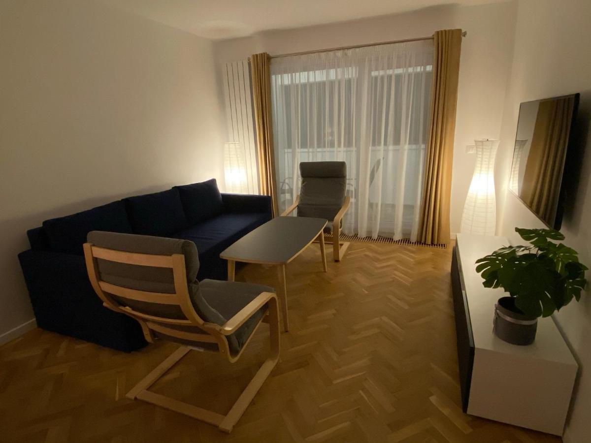 Center Loft Lägenhet Buzău Exteriör bild