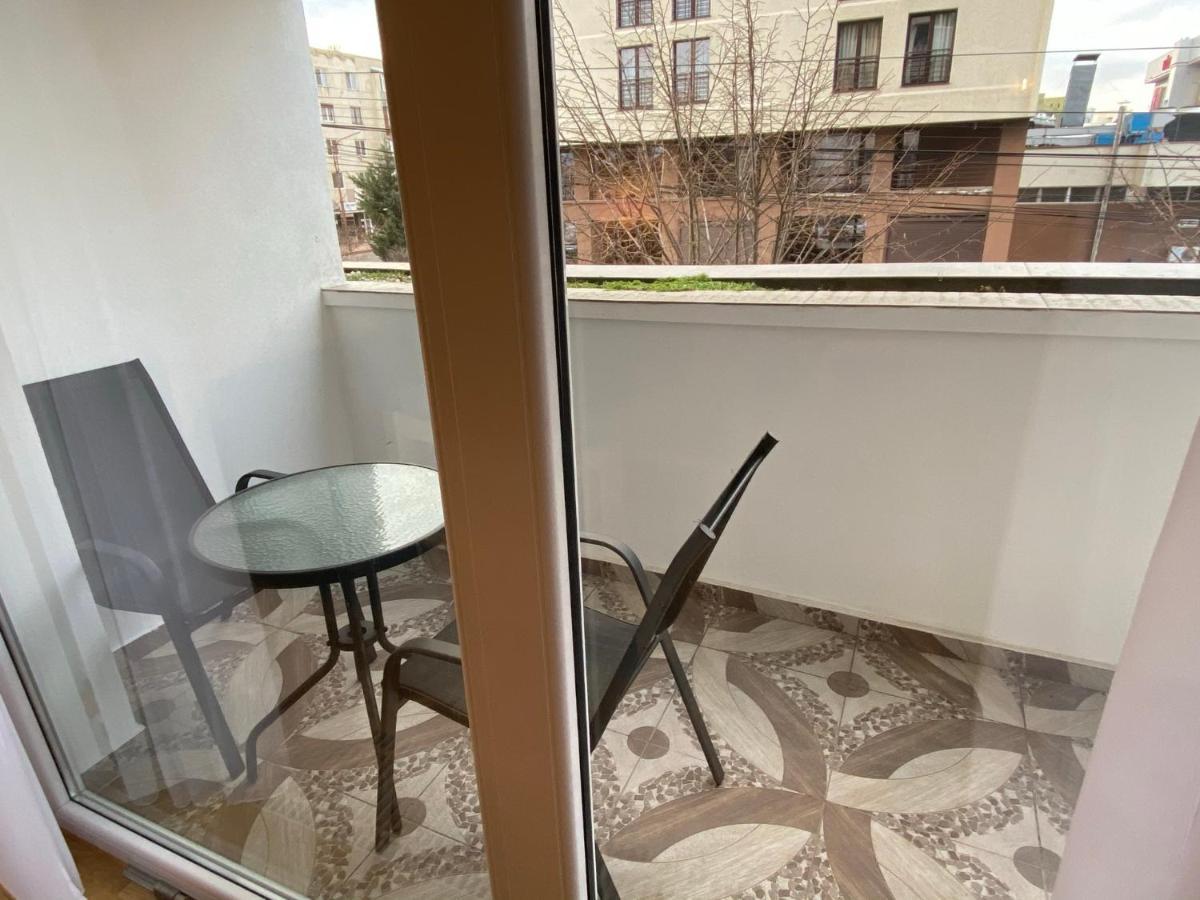 Center Loft Lägenhet Buzău Exteriör bild